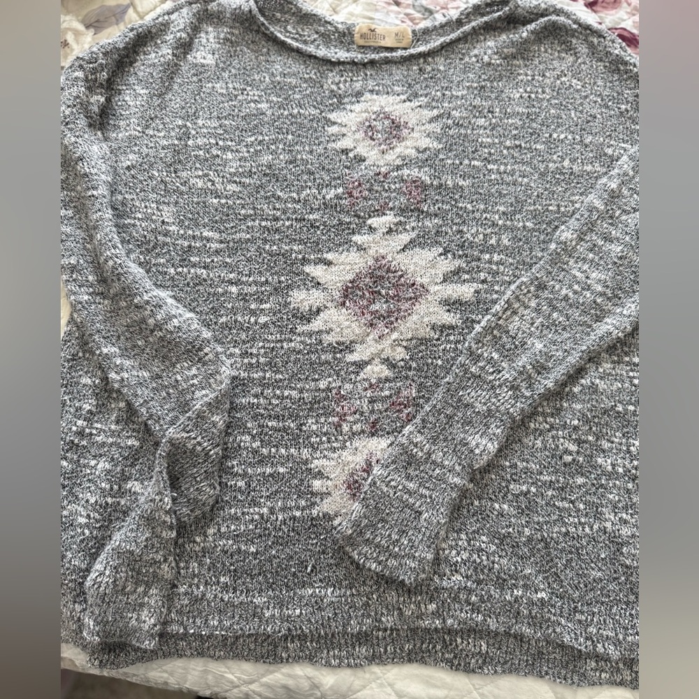 Hollister Gray Sweater with White and Pink Accents
